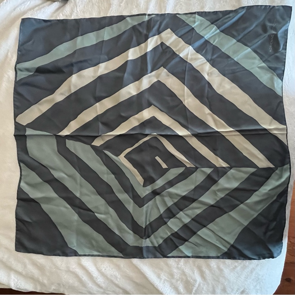 Adrienne Vittadini scarf